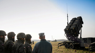 Patriot'u üreten şirketle birleşiyor