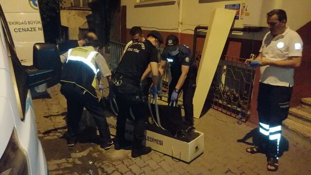 Tekirdağ'da cinnet! 1 ölü, 1'i polis 3 yaralı