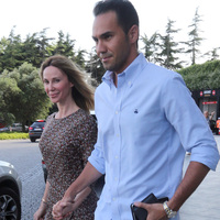 Baş başa öğle yemeği