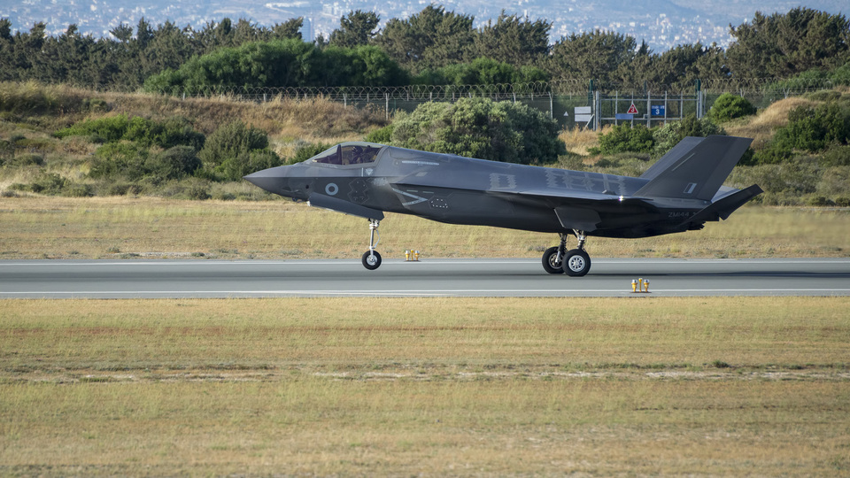 Pentagon: Türk pilotların eğitimleri durduruldu