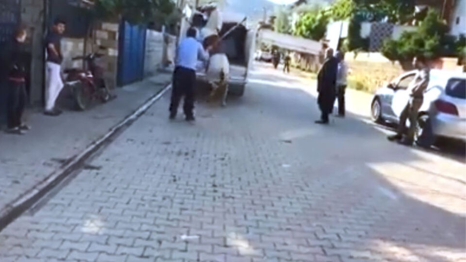 Ata sopalı işkencenin cezası: 773 lira