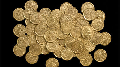 Metal dedektörle tarlada bulunmuştu