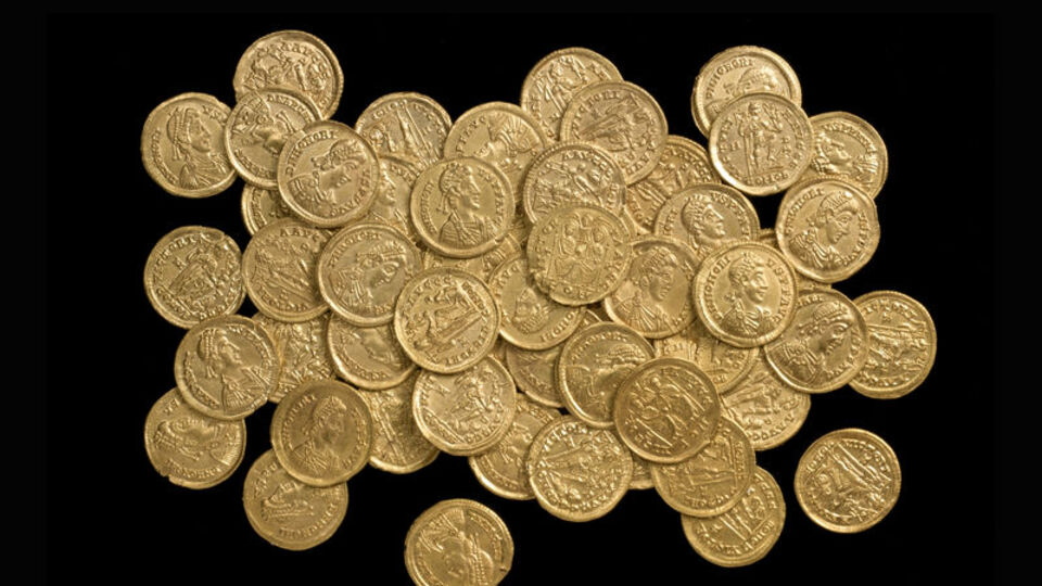 Metal dedektörle tarlada bulunmuştu