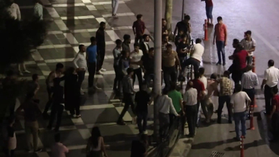 İki grup arasında tekme tokat kavga!