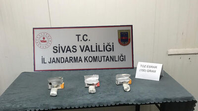 Meyve suyu kutularında esrar ele geçirildi