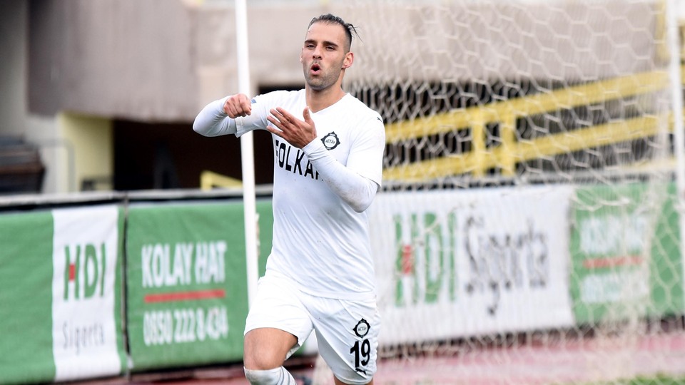 Akhisarspor'da Paixao atağı