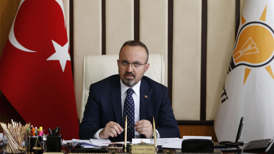 AK Parti'den yeni askerlik sistemi açıklaması