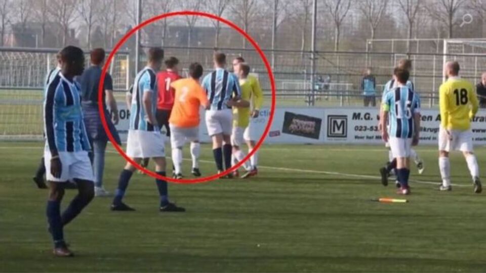 Futbolcu döven hakeme 3 yıl men!
