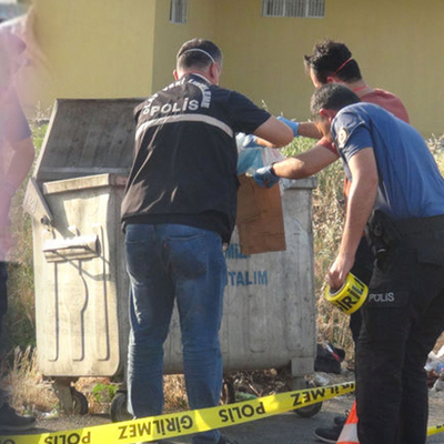 Çöpe atılan bebeğin annesi bulundu