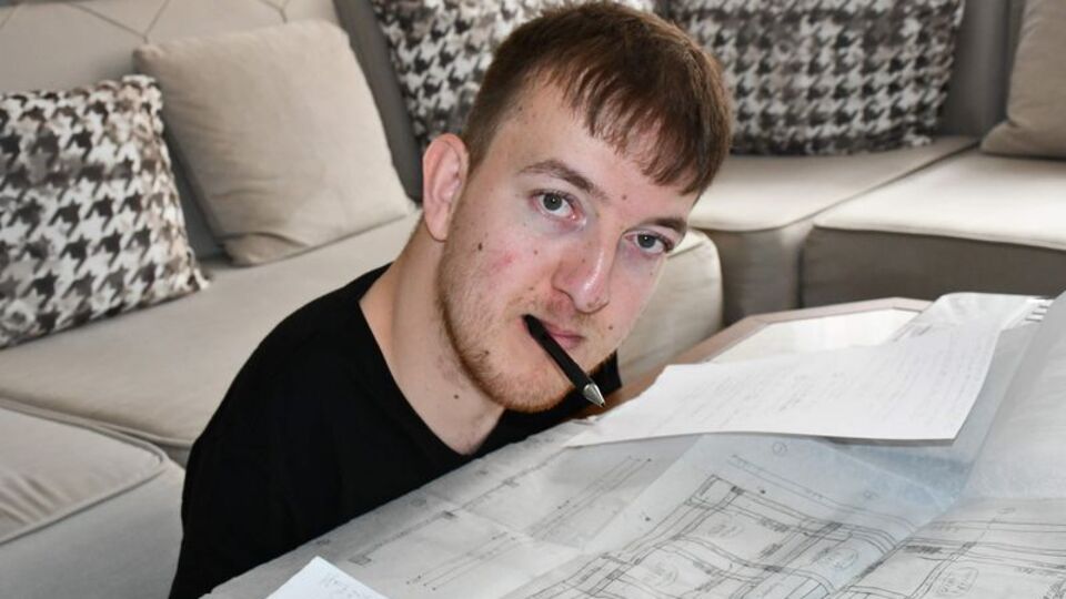 O artık inşaat mühendisi!