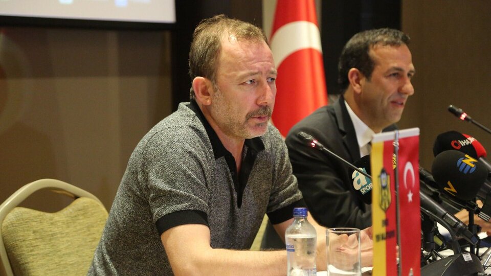 Sergen Yalçın imzayı attı