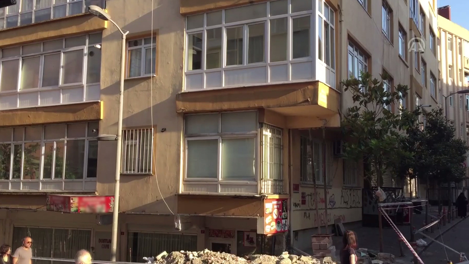 Güngören'de korkutan anlar! Tahliye edildi