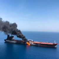 İki tanker saldırıya uğradı, dünyanın gözü Umman Körfezi'ne çevrildi