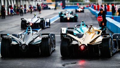 Yollardan önce piste çıktılar!