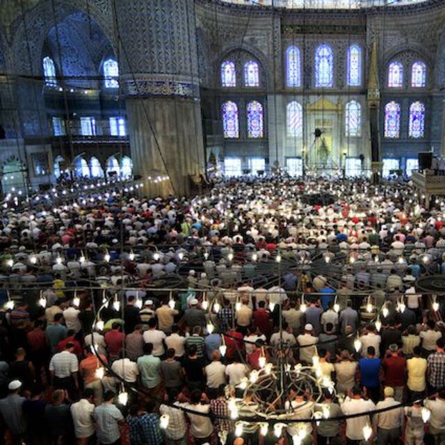 İstanbul Cuma saati kaçta?