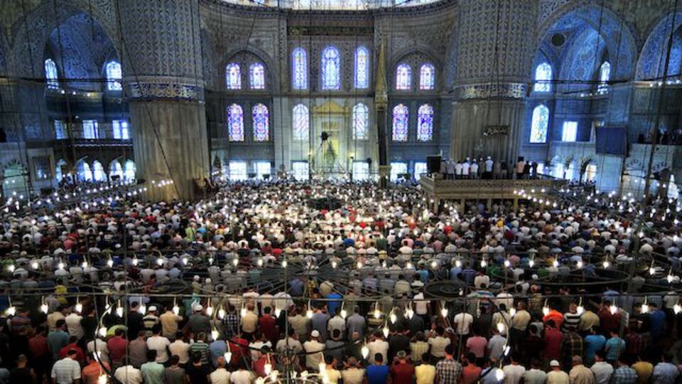 İstanbul Cuma saati kaçta?