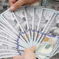 Dolarda hareketlilik