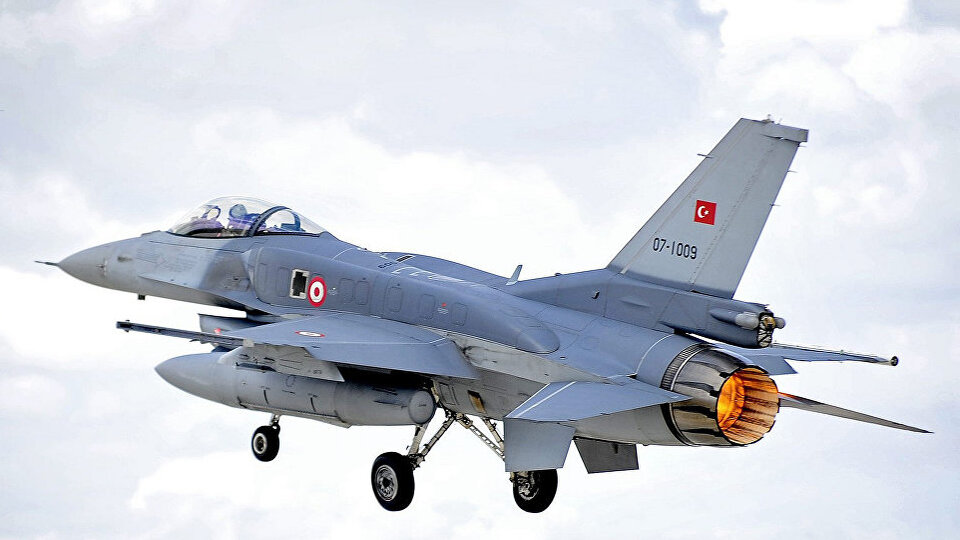 Irak'ın kuzeyine hava harekatı!