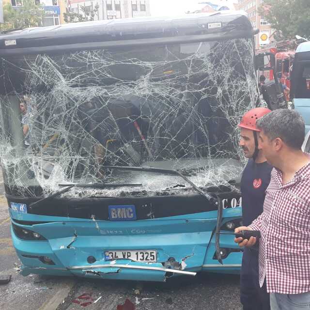 Ümraniye'de zincirleme kaza!