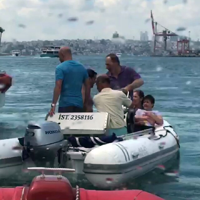 Haydarpaşa açıklarında hareketli anlar!