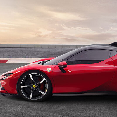 Ferrari resmen tanıttı