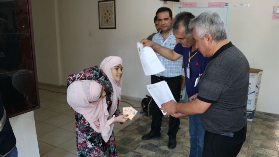 Siyam ikizlerinin sınav yorumu!