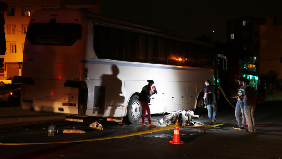 İzmir'de motosiklet kazası: 1 ölü, 1 yaralı