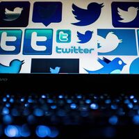 Facebook'tan sonra Twitter da hamle yaptı