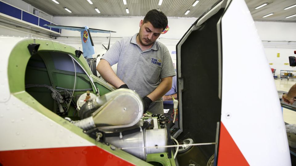 Uçak motoru revizyon hizmeti artık THK'de veriliyor