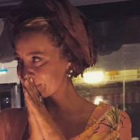 "Her neşenin içinde biraz hüzün var"