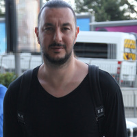 Tek başına alışverişte