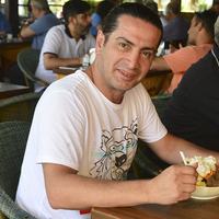 "Ticareti beceremeyince müziğe dönüş yaptım"