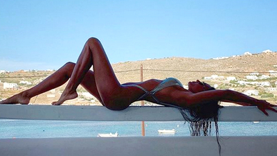 Eda Taşpınar'dan bikinili poz