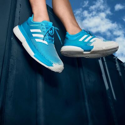 Adidas'a mahkemeden 'logo' şoku