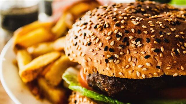 Uzmanlar yaz tatili için ebeveynleri 'obeziteye' karşı uyardı!