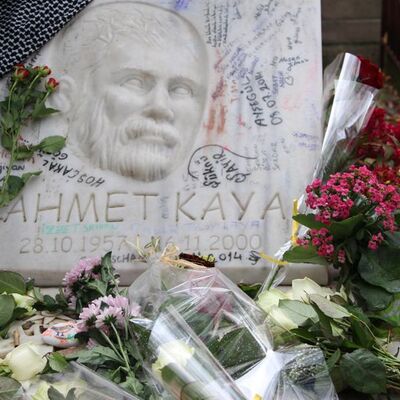 Erdoğan: Ailesi isterse mezarını getiririz