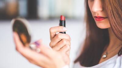 Artık makyajı o yapacak!