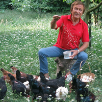 "Bahçe ile ilgilenmek beni dinlendiriyor"