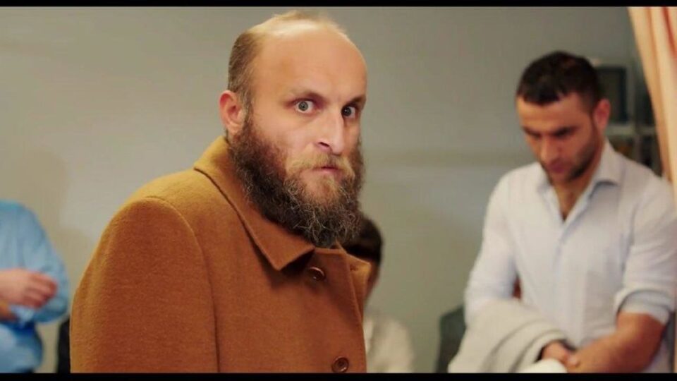 Oflu Hoca'nın Şifresi filminin konusu ne?