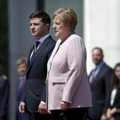 Doktordan Merkel'e yalanlama!