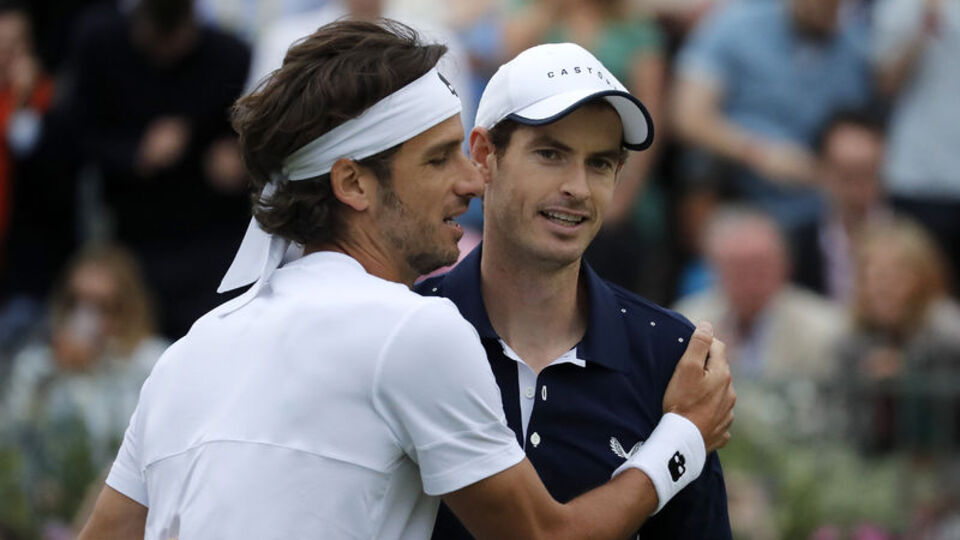 Andy Murray kortlara döndü