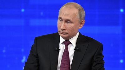 Putin kızdı: Ciddi konulara geçelim!