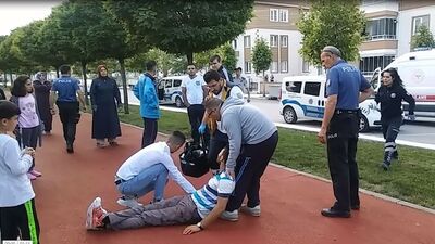 Birbirlerini bıçakladılar!