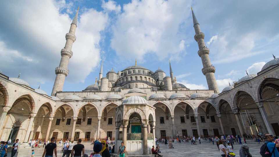 21 Haziran İstanbul Cuma saati kaçta?