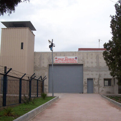 Teröristbaşı Öcalan'ın avukatları mektubu doğruladı