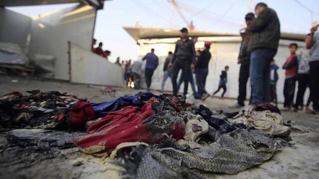 Bağdat'ta camiye saldırı: 10 ölü, 30 yaralı!