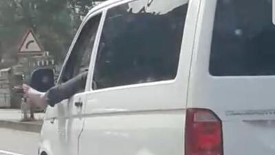 Biri bu magandaya 'dur' desin