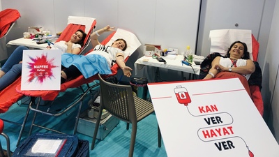 Yoga da var kan bağışı da