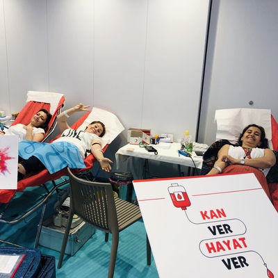 Yoga da var kan bağışı da