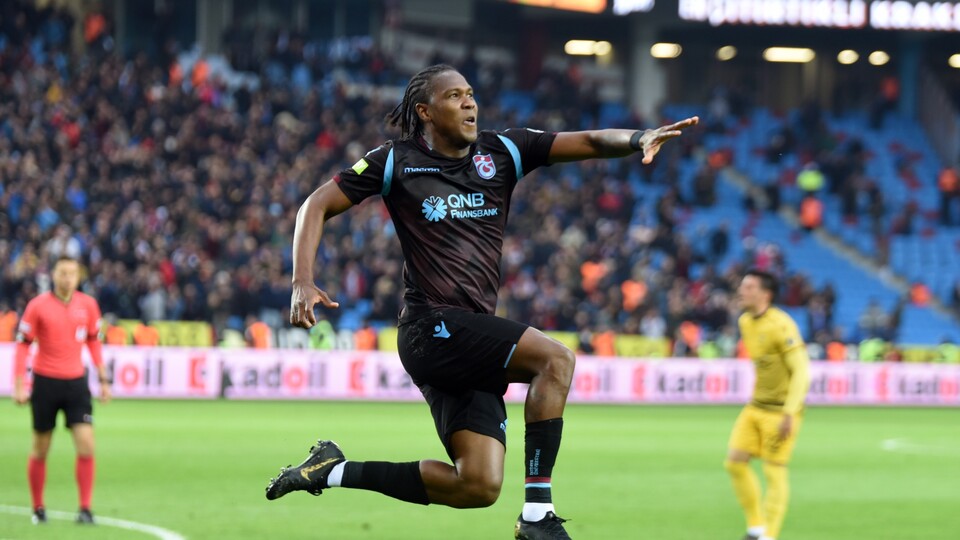 Denizlispor Rodallega'yı bitiriyor